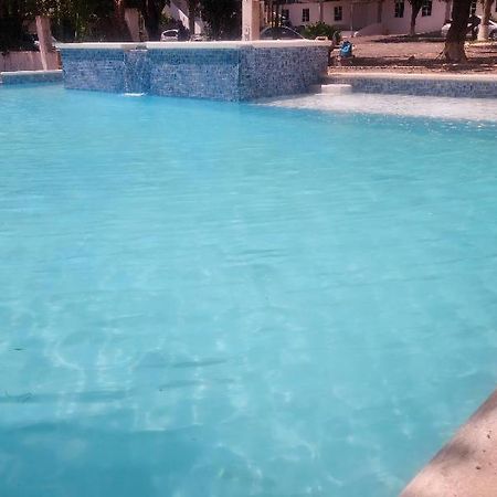 Sea Shell Palms, Ocho Rios Bed & Breakfast Exterior photo