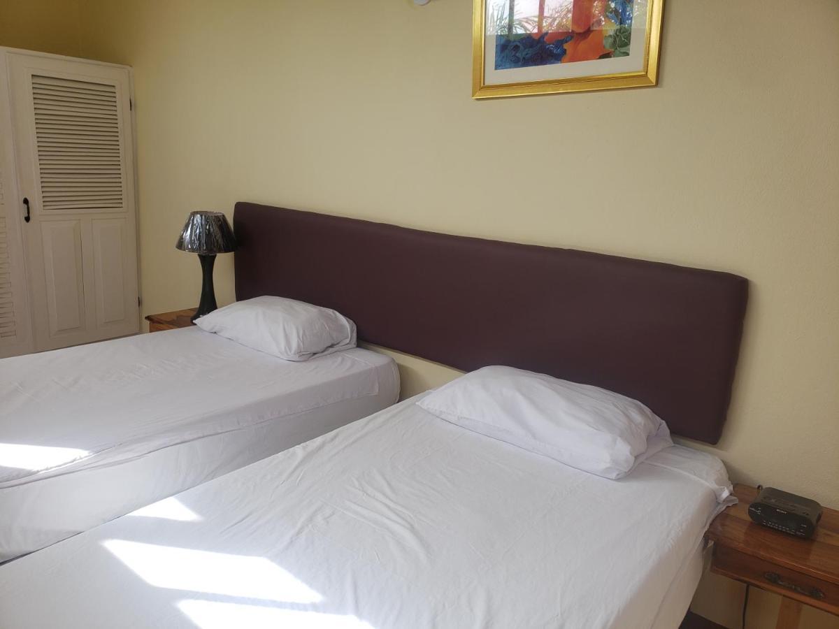 Sea Shell Palms, Ocho Rios Bed & Breakfast Exterior photo